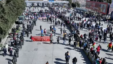 NOTICIA: COB Bloquea La Paz y El Alto: Exigen Fin al Decreto de Combustibles COB Bloquea La Paz y El Alto: Exigen Fin al Decreto de Combustibles