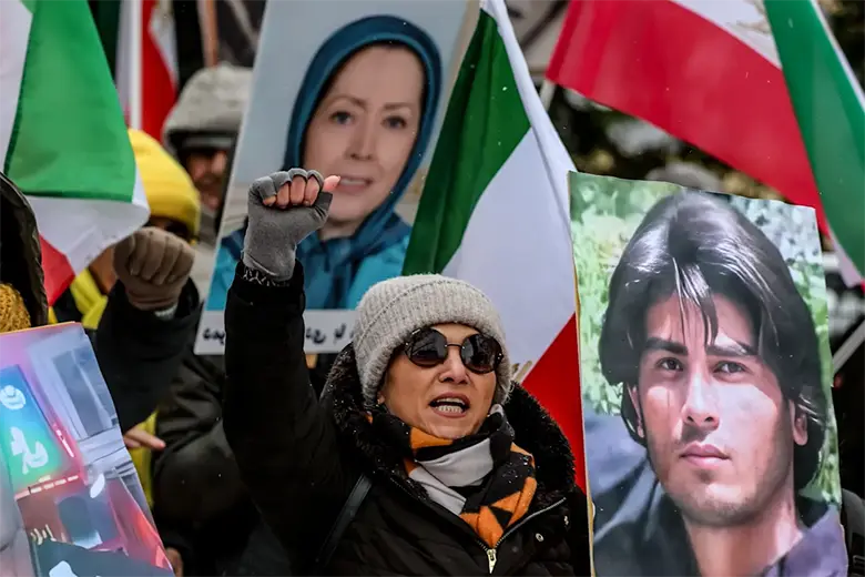 NOTICIA: Protestas en Irán: 45 Muertos y Claman por Pahlavi Protestas en Irán: 45 Muertos y Claman por Pahlavi