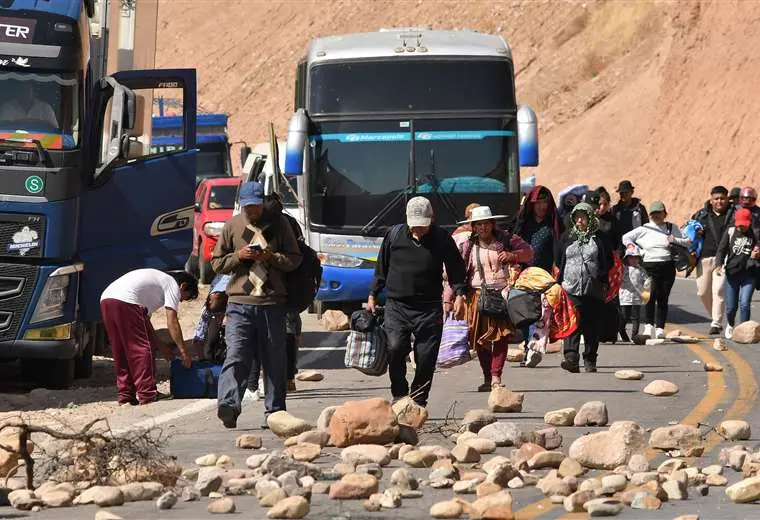 Quién ganó y quién perdió con los bloqueos de Evo Morales en Bolivia