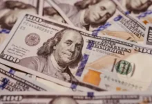 Dólar oficial en Bolivia alcanza a los Bs 12,45 y marca nuevo récord